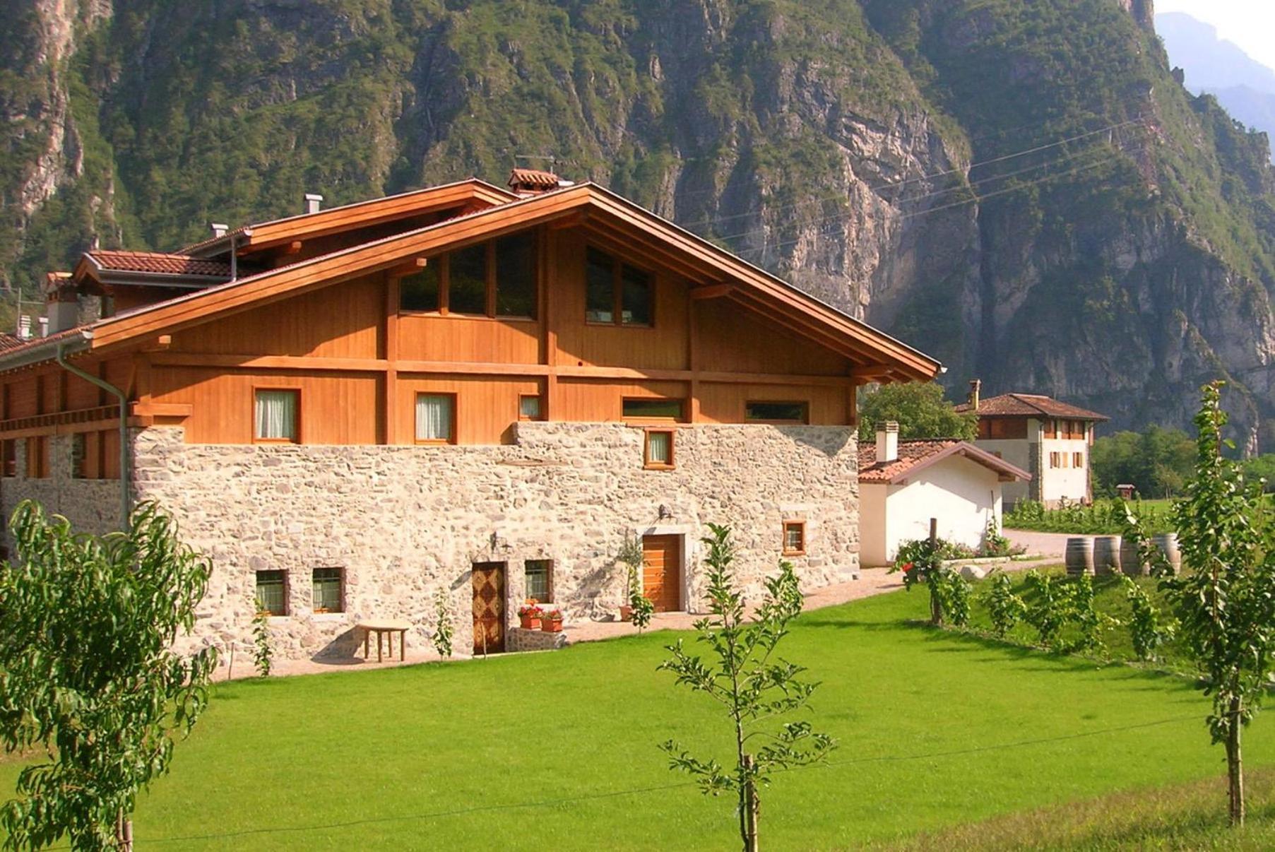 Castel Condino Locanda Borgo Chiese מראה חיצוני תמונה