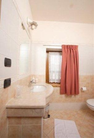 Castel Condino Locanda Borgo Chiese חדר תמונה