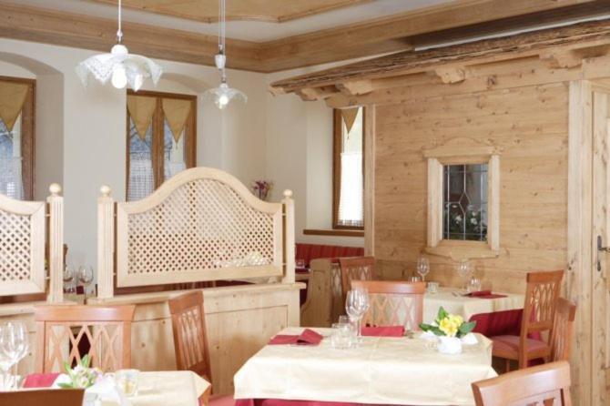 Castel Condino Locanda Borgo Chiese מראה חיצוני תמונה
